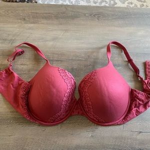 Size 38DDD (38F) Victoria’s Secret Bra